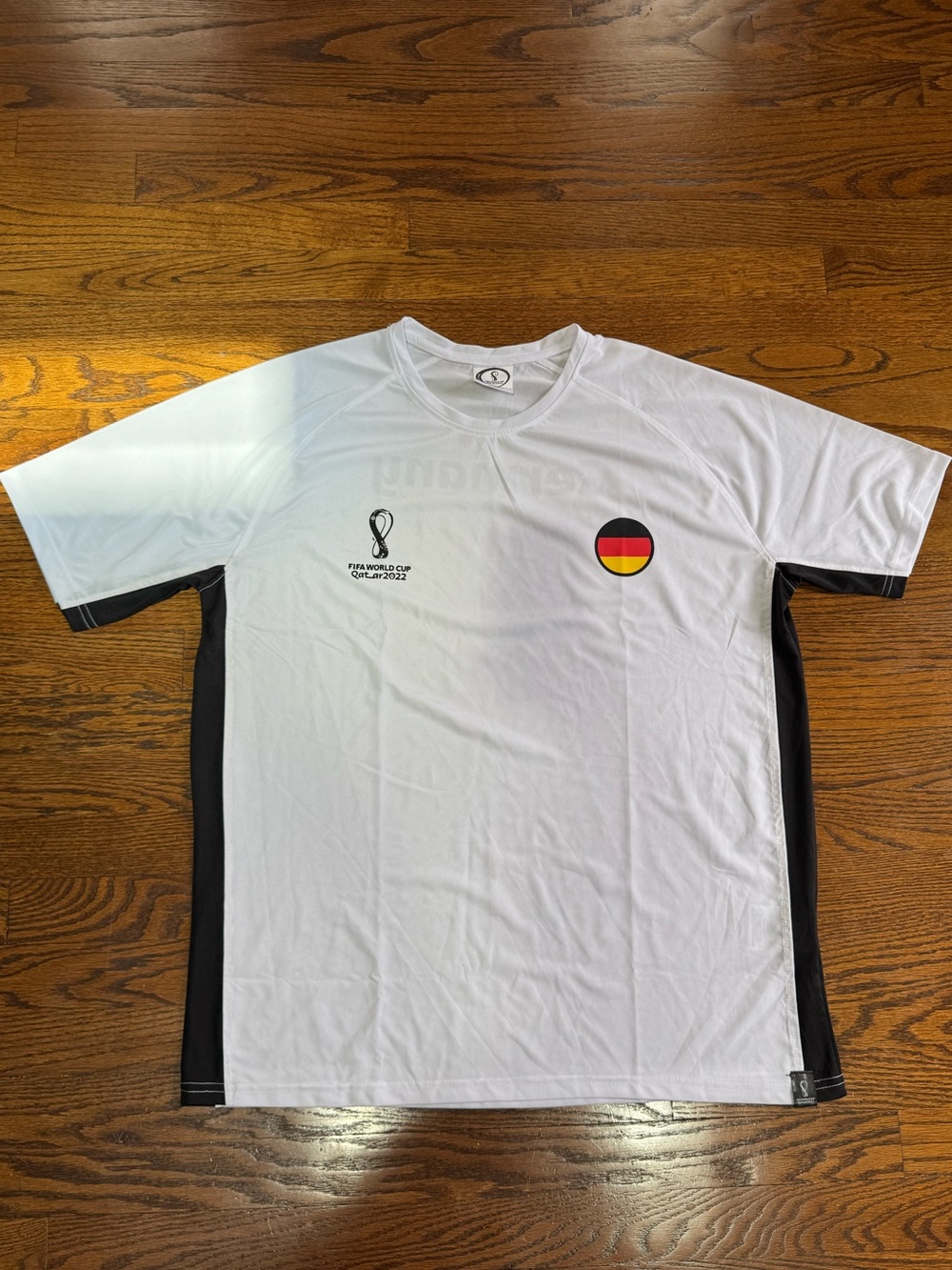 Germany FIFA World Cup Qatar 2022 Licensed White/Black Men’s Shirt XL/56 NWOT